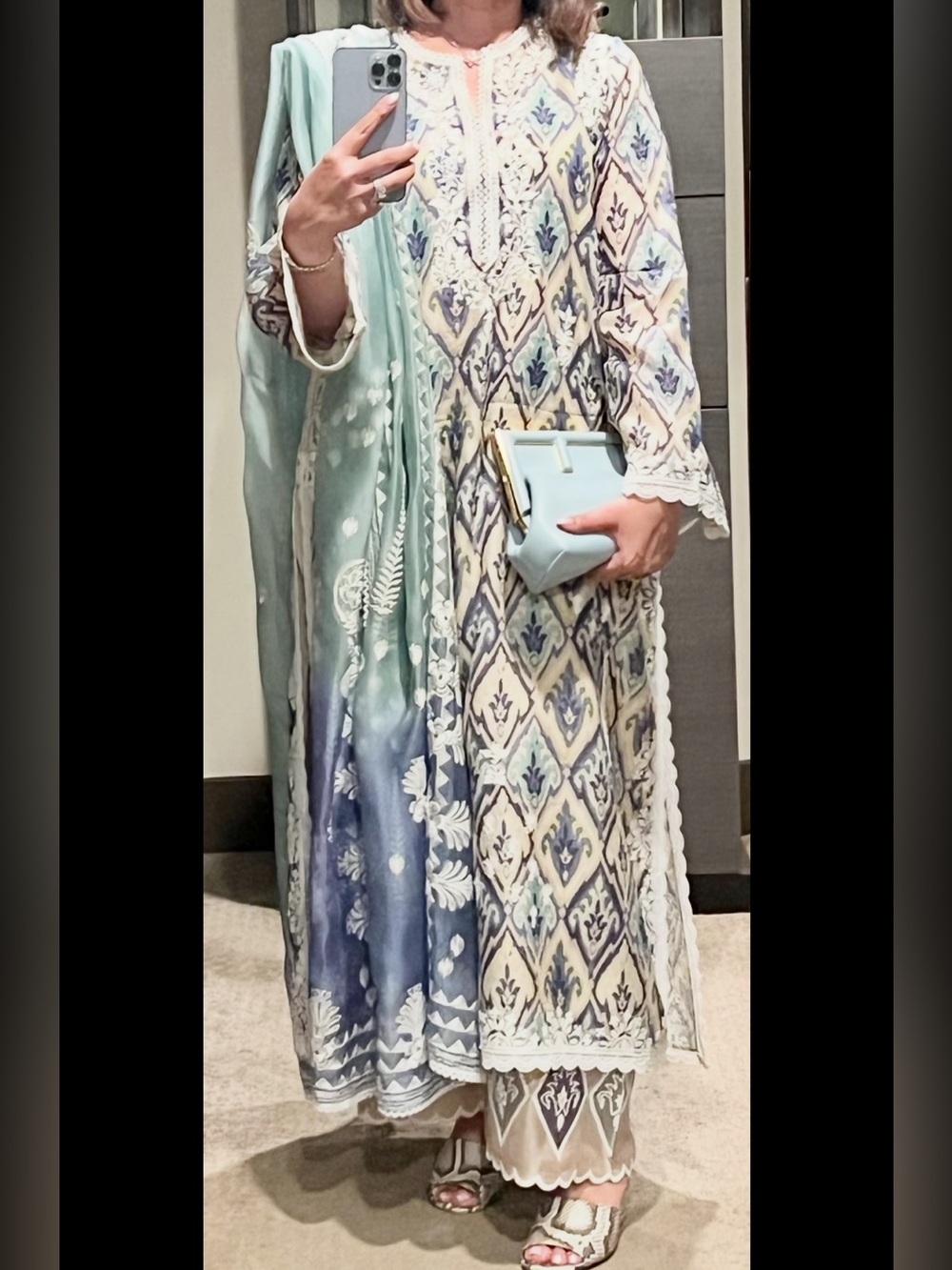 Elegant Long-Sleeve Printed Maxi Dress in Pastel Blue and Cream
